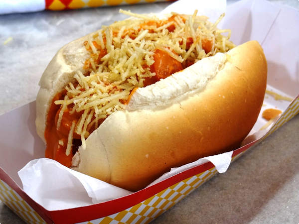 Cachorro-quente-com-leite-em-p_