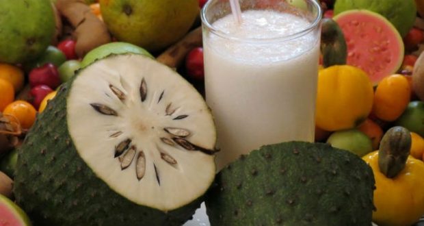 Suco-de-graviola-620x330